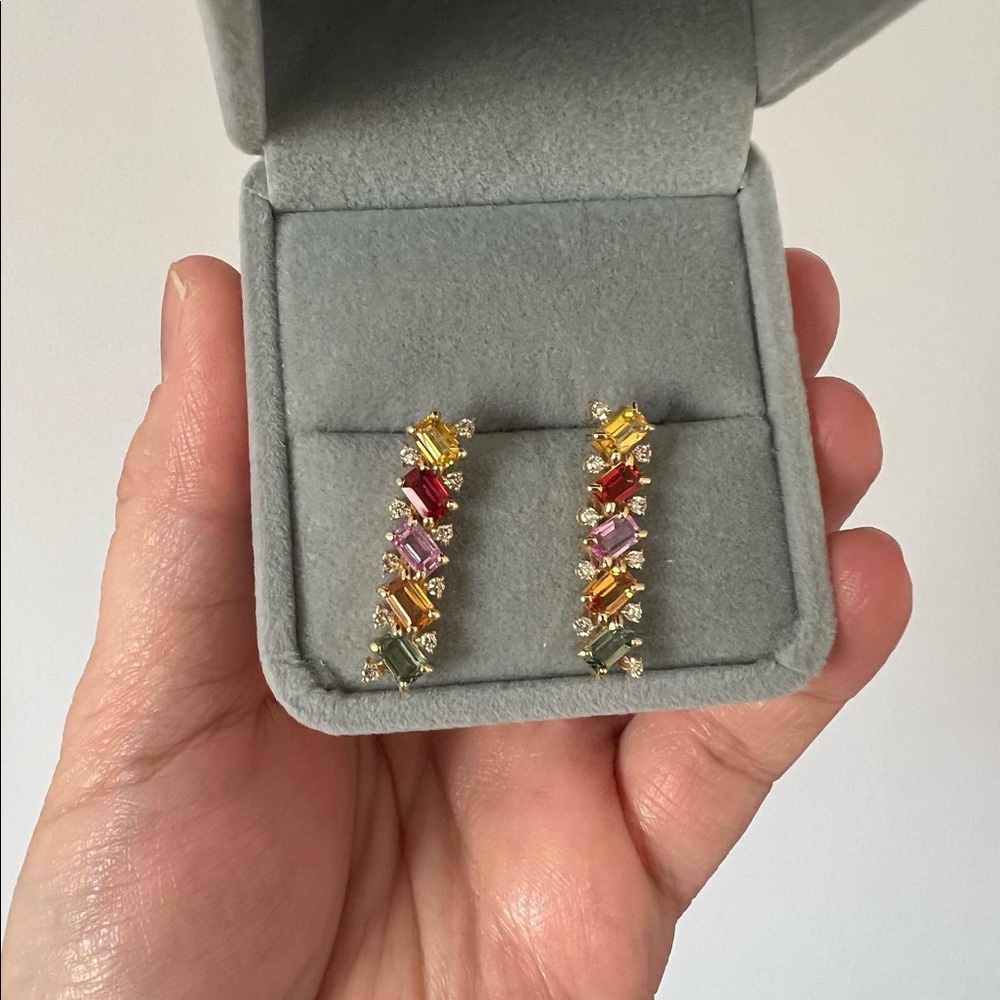 18k Solid Gold Multicolored Gemstone W/ Diamonds - image 1